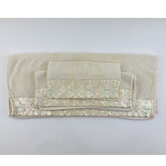 Bathworks Vintage 3 Piece Towel Set Pastel Satin Triangle Barth & Dreyfuss USA - Picture 2 of 11